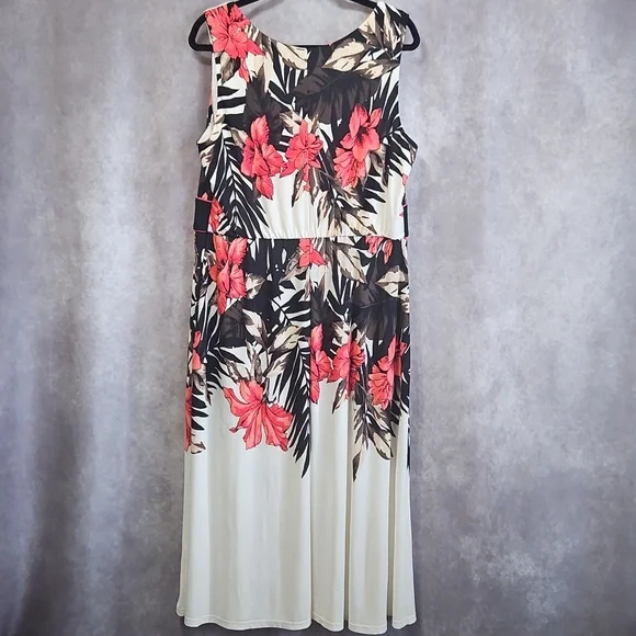 Dressbarn 2-Piece Floral Set - Size 18 - Picture 10 of 17